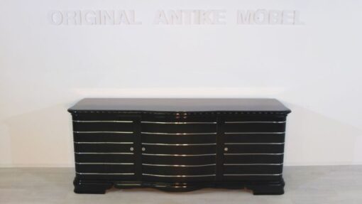 Art Deco Sideboard, hochglanzschwarzer Klavierlack, feine Chromlinien, französicher Fuß, Originalmoebel aus den 1920ern